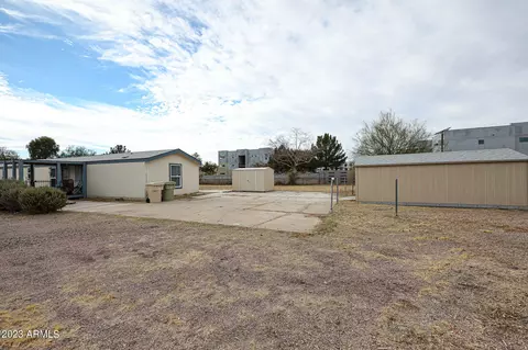 6618 W Zoe Ella Way, Glendale, AZ 85306