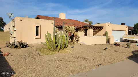 6126 W Larkspur Dr, Glendale, AZ 85304