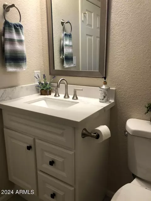 2201 E Pinchot Ave #5, Phoenix, AZ 85016 photo 9