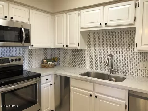 2201 E Pinchot Ave #5, Phoenix, AZ 85016 photo 5