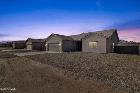 35074 N Palm Dr, San Tan Valley, AZ 85140