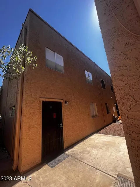 6302 N 64th Dr #5, Glendale, AZ 85301
