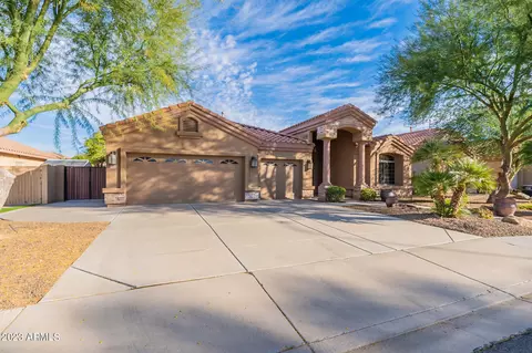 858 E Teakwood Dr, Chandler, AZ 85249