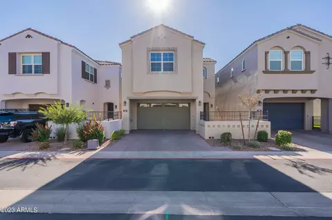 263 E Hackberry Dr, Chandler, AZ 85286