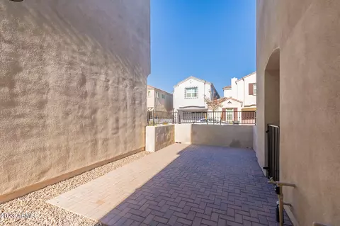 263 E Hackberry Dr, Chandler, AZ 85286 photo 15