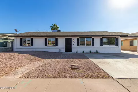 1051 W Hillview St, Mesa, AZ 85201