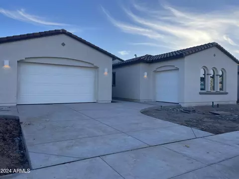3949 E Kenley Ln, San Tan Valley, AZ 85143