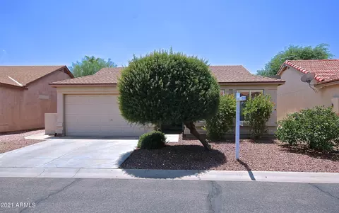 1717 E Lindrick Dr, Chandler, AZ 85249