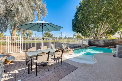 1532 E Sunrise Way, Gilbert, AZ 85296 photo 17