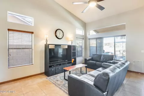 1532 E Sunrise Way, Gilbert, AZ 85296 photo 7