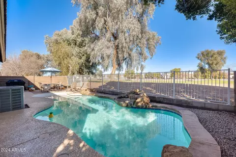 1532 E Sunrise Way, Gilbert, AZ 85296 photo 18
