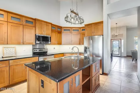 1532 E Sunrise Way, Gilbert, AZ 85296 photo 5