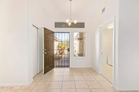 1821 E Apollo Rd, Phoenix, AZ 85042 photo 8