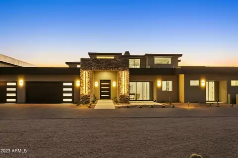 Exterior - 3655 N Hawes Rd, Mesa, AZ 85207 photo 10 of 34