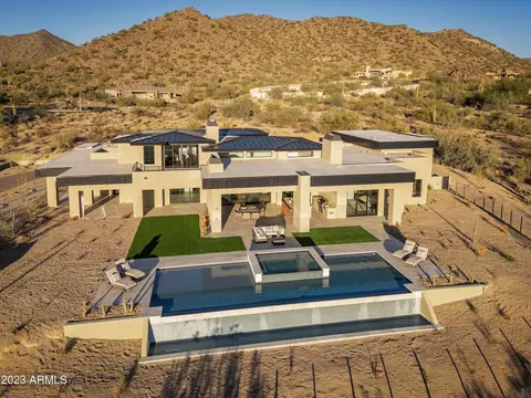 View/Area - 3655 N Hawes Rd, Mesa, AZ 85207 photo 6 of 11