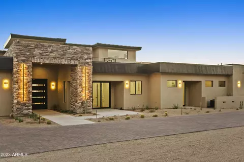 Exterior - 3655 N Hawes Rd, Mesa, AZ 85207 photo 7 of 34