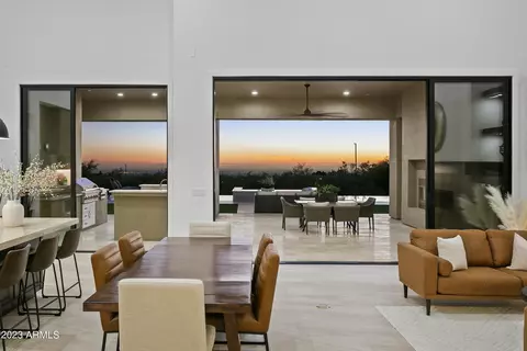 Dining - 3655 N Hawes Rd, Mesa, AZ 85207 photo 2 of 6