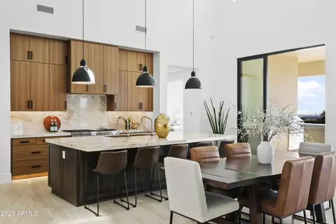 Kitchen - 3655 N Hawes Rd, Mesa, AZ 85207 photo 6 of 7