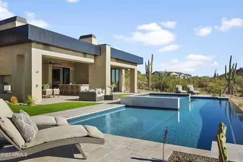 Exterior - 3655 N Hawes Rd, Mesa, AZ 85207 photo 16 of 34