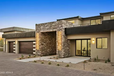 Exterior - 3655 N Hawes Rd, Mesa, AZ 85207 photo 9 of 34