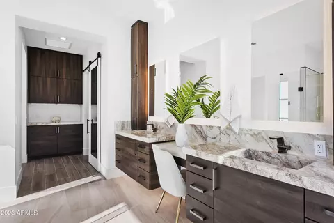 Bath - 3655 N Hawes Rd, Mesa, AZ 85207 photo 4 of 10