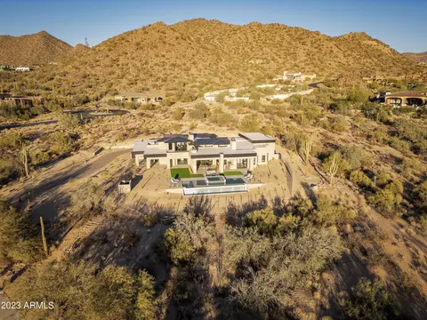 View/Area - 3655 N Hawes Rd, Mesa, AZ 85207 photo 2 of 11