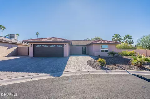 26607 S Digswell Ct, Sun Lakes, AZ 85248