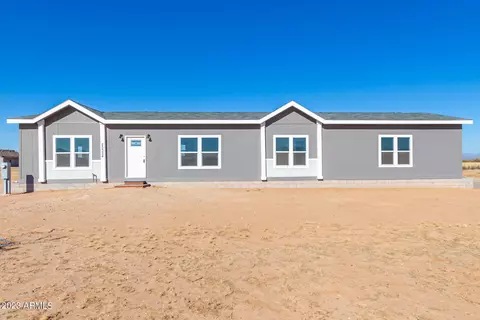 25324 W Hunter Dr, Wittmann, AZ 85361