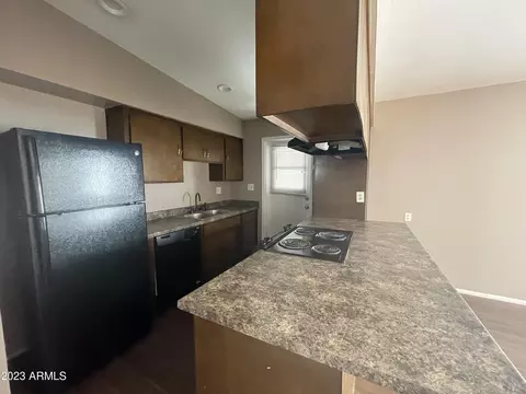 1307 E Campus Dr, Tempe, AZ 85282 photo 4