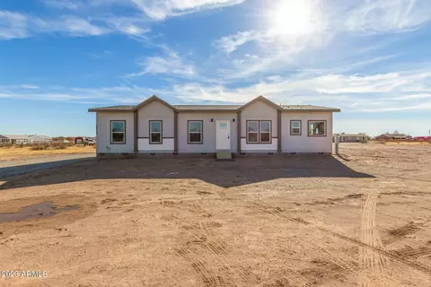 22519 W Dixileta Dr, Wittmann, AZ 85361