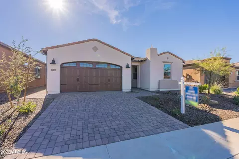 605 E Veterans Way, Queen Creek, AZ 85140
