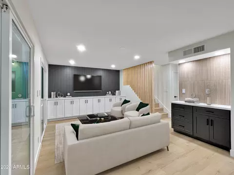 7347 E Thornwood Dr, Scottsdale, AZ 85251