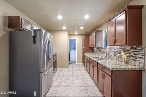 4433 N 49th Dr, Phoenix, AZ 85031 photo 9