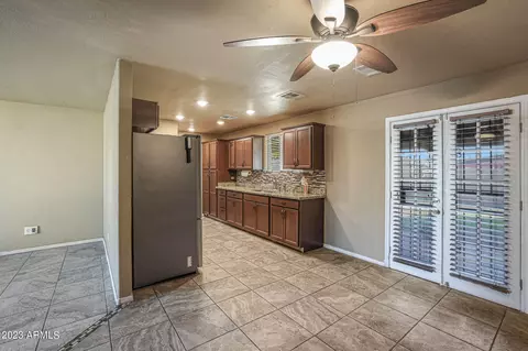 4433 N 49th Dr, Phoenix, AZ 85031 photo 10