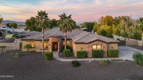 18944 W Elm St, Litchfield Park, AZ 85340