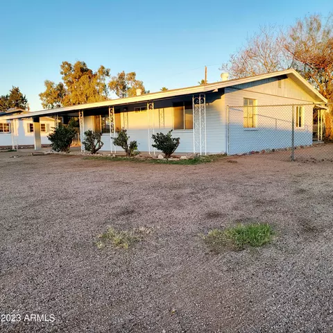 219 S Saguaro Dr, Apache Junction, AZ 85120 photo 2
