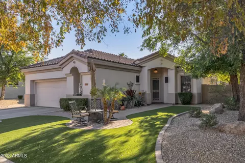 7029 W Rose Garden Ln, Glendale, AZ 85308