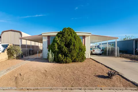 331 S Winterhaven --, Mesa, AZ 85204 photo 2
