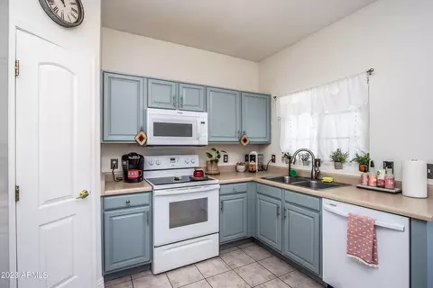 2588 E Ivanhoe Ct, Gilbert, AZ 85295 photo 9
