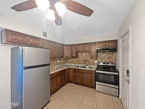 4615 N 39th Ave #8, Phoenix, AZ 85019 photo 6