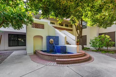 5200 S Lakeshore Dr #223, Tempe, AZ 85283