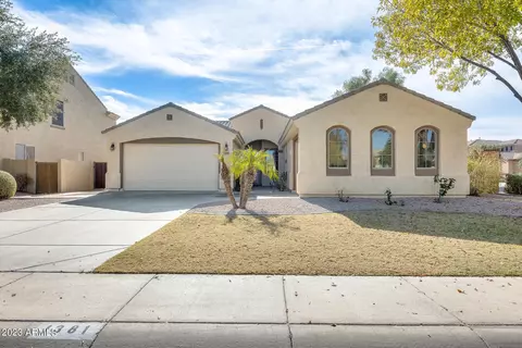 1381 E Bluebird Dr, Gilbert, AZ 85297