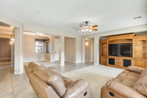 1381 E Bluebird Dr, Gilbert, AZ 85297 photo 14