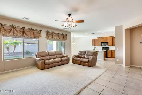 1381 E Bluebird Dr, Gilbert, AZ 85297 photo 13