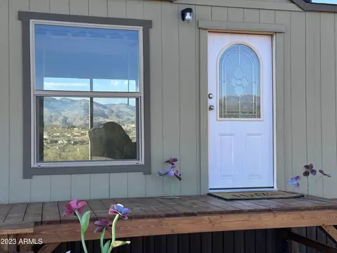 19820 E Ironwood Rd, Black Canyon City, AZ 85324