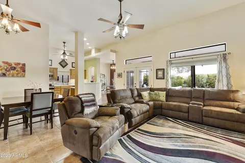 240 E 13th Ave, Apache Junction, AZ 85119 photo 5