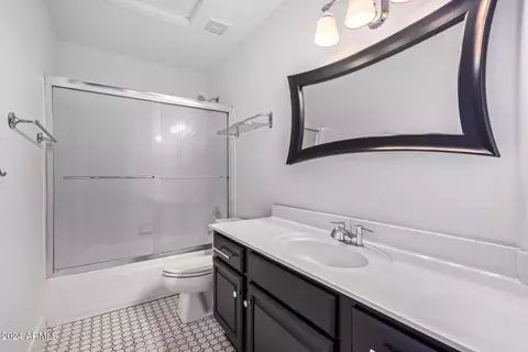 Bath - 2745 E Pegasus St, Gilbert, AZ 85234 photo 4 of 4