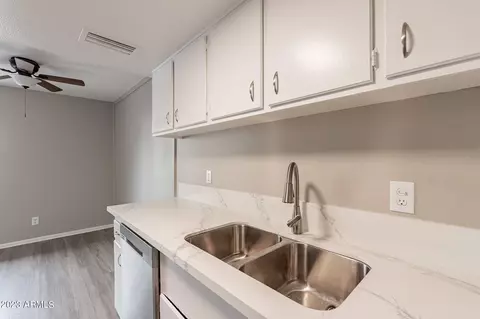 5415 W Sheena Dr, Glendale, AZ 85306
