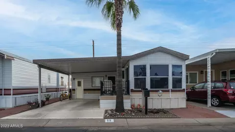 11 Orecart Dr, Apache Junction, AZ 85119