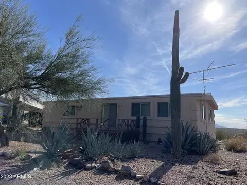 39 W Sahuaro Dr, Queen Valley, AZ 85118